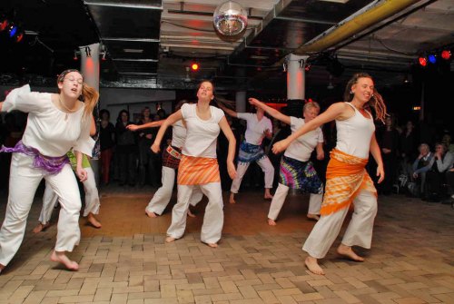 Tanzgruppe von Petra Siekermann beim Werkstattfest